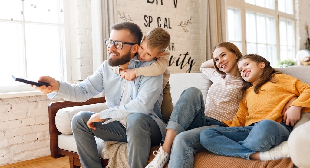 HOW LONG CAN LICE LIVE ON COUCH, FURNITURE, AND CARPETS? LiceDoctors